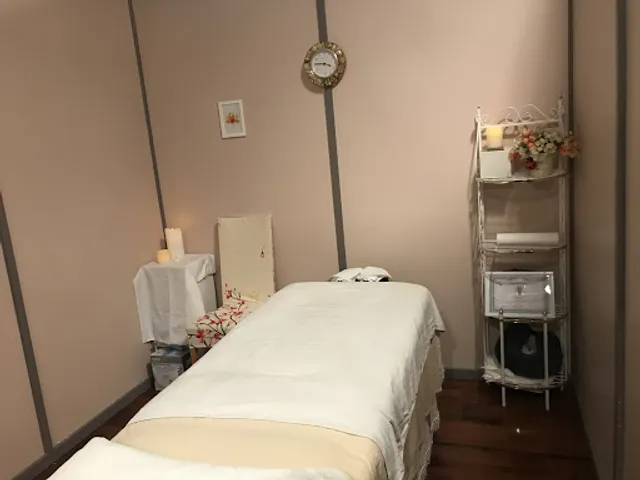Santa Monica Massage and Reflexology Center - Santa Monica