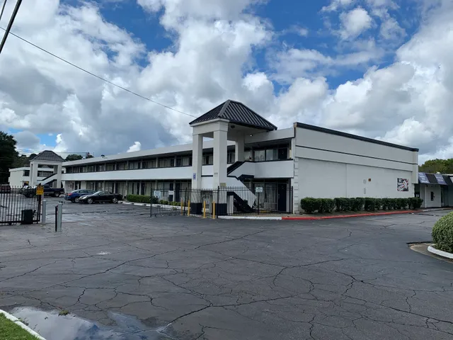 Budgetel Inn & Suites Columbus