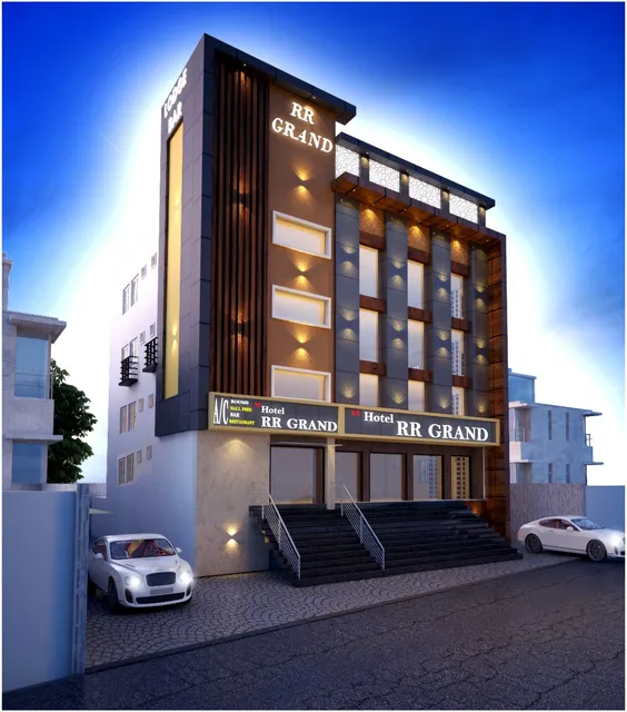 RR Grand Inn