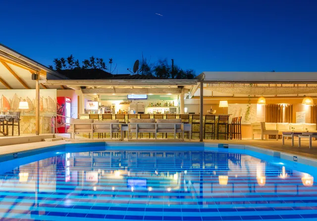 Iakinthos, Tsilivi Beach