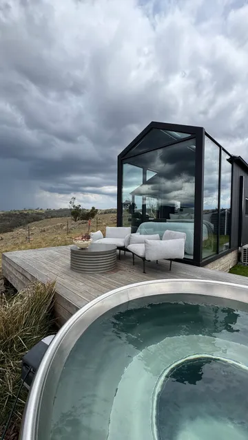 Oakhill Estate Glasshouse Cabins