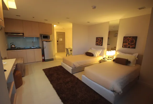 BSA Twin Towers Hotel