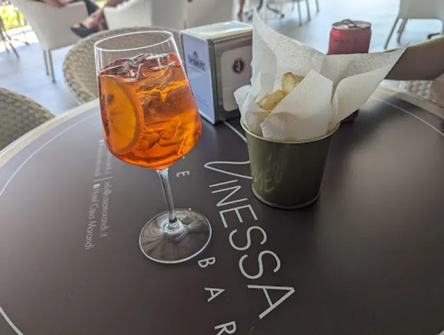 Vinessa Terrace Bar