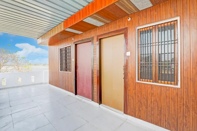 OYO Flagship Sunrise Ganga View(P)Guest House