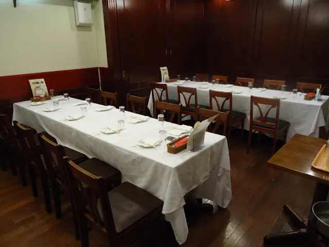 The origin of Japanese style beer halls, Ginza Lion,Tokyo,Shinjuku erutower