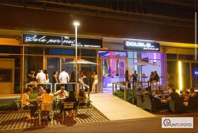 Doublecafè' Food & Drink