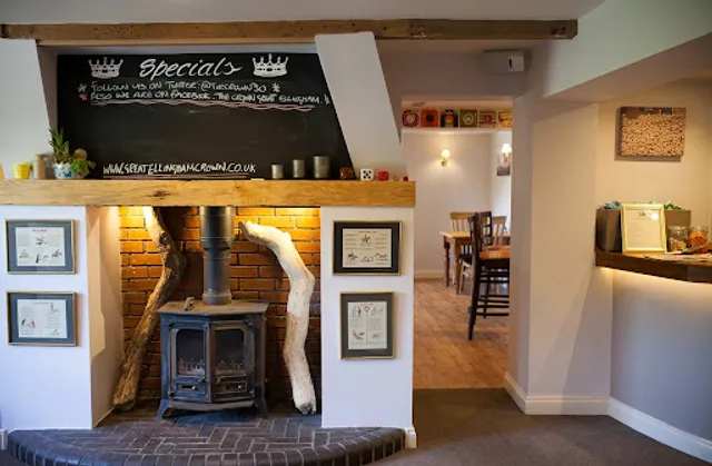 Crown at Great Ellingham