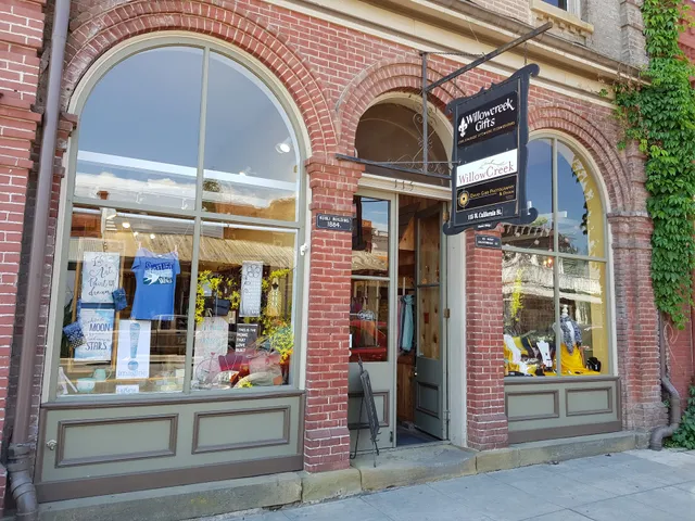 Willowcreek Gifts