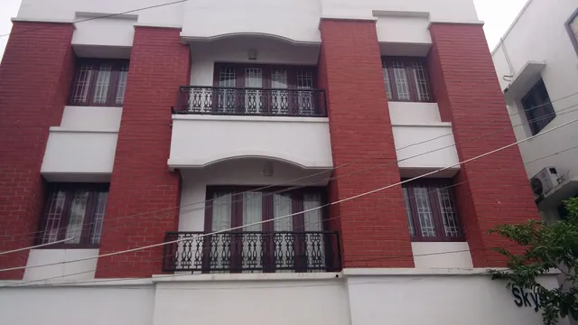 OYO 22019 Skye Service Apartments