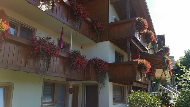 Wellnesspension Weiß