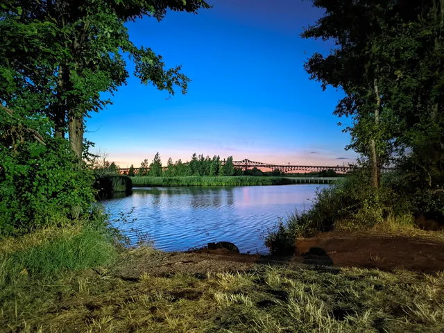 Lincoln Park West Wetlands & Nature Trail