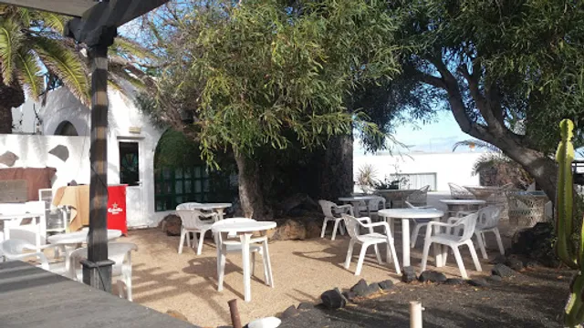 Cafeteria Bar Jardin Tropical