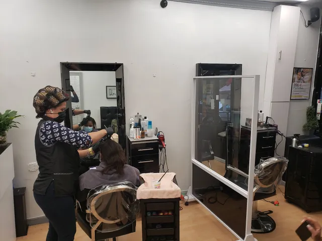 Dolores Beauty Salon