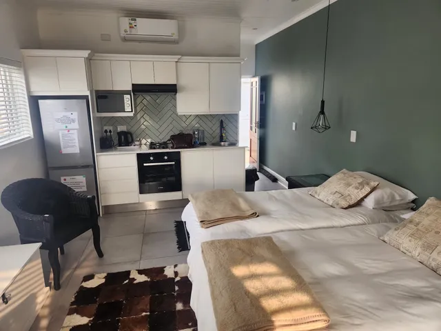 Jolly Jenny @ The Dunes