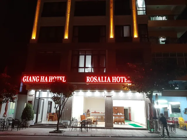 CAT BA ROSALIA HOTEL