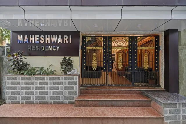 OYO Flagship Hotel Maheshwari Residency