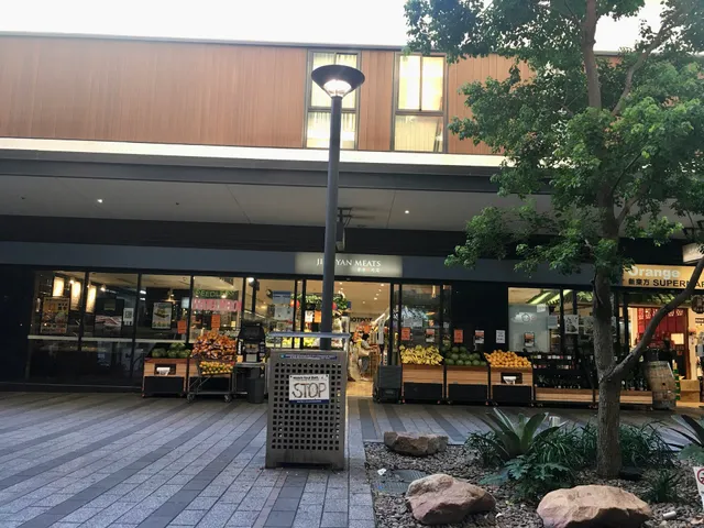 Natural & Fresh Meats