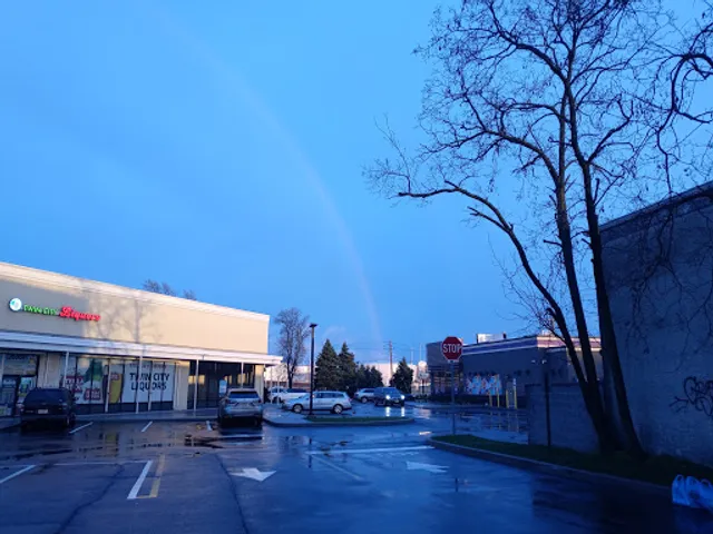 Twin City Shopping Center