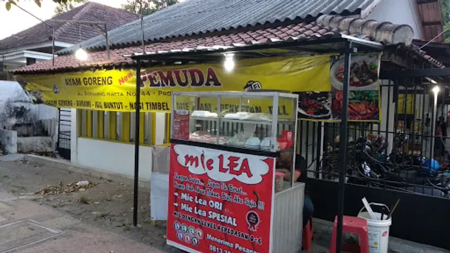 Ayam Goreng New Pemuda