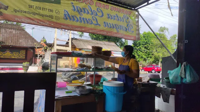 Warung Babi Guling Putra Celagi Bangun Lemah Banjar Kawan Bangli