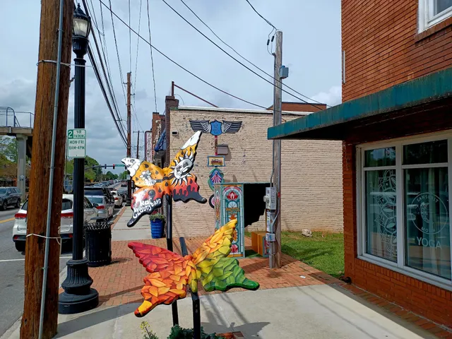 Beer Girl, Growlers & Bottleshop