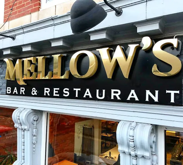 Mellow's Bar & Restaurant