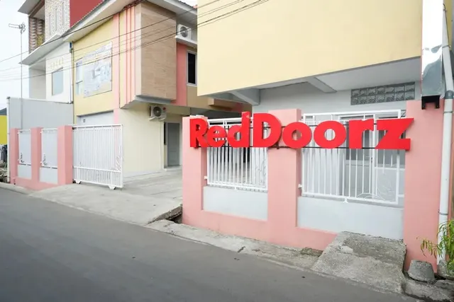 RedDoorz Syariah near RSUD Margono Purwokerto