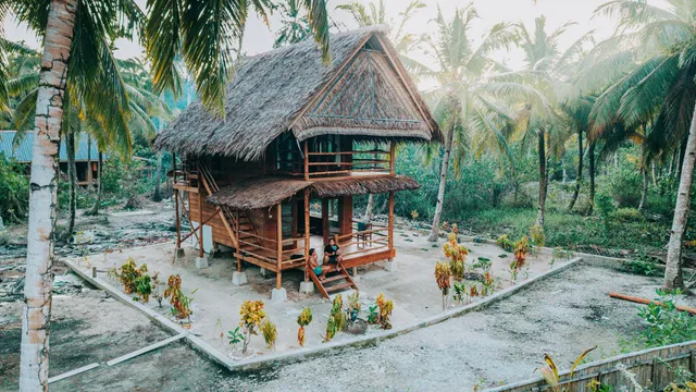 Toro Simalatcat Surfcamp