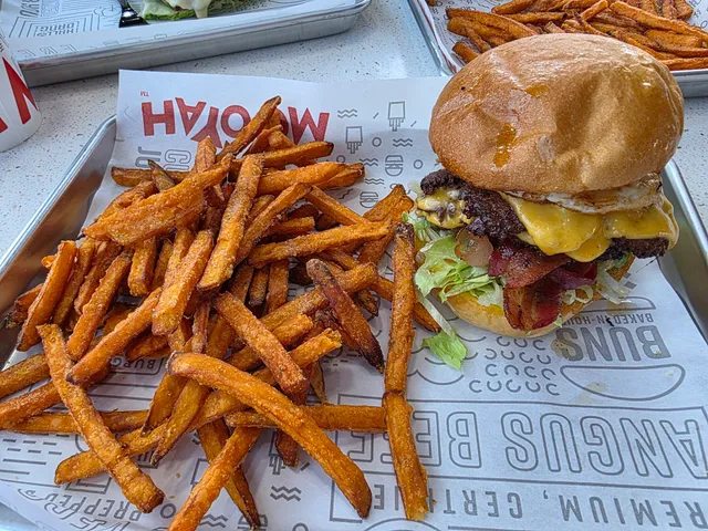 MOOYAH Burgers, Fries & Shakes