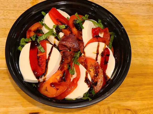 Simply Greek Root's Market