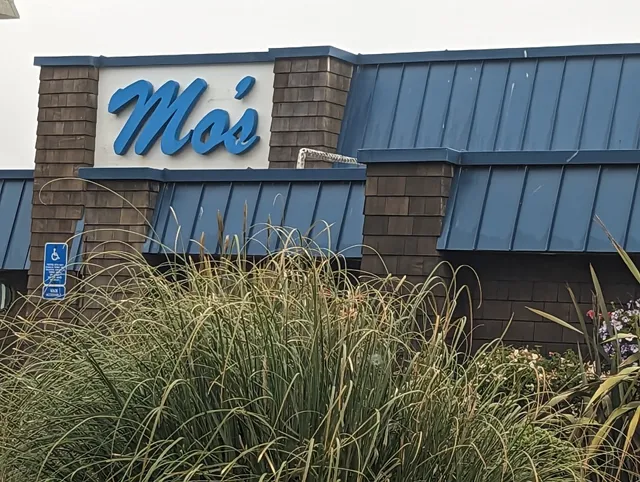 Mo's Seafood & Chowder - Cannon Beach