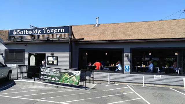 Southside Tavern Restaurant in Braintree