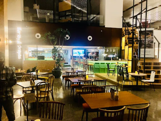 Barley & Grapes Cafe - Old Madras Rd.