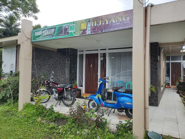 Hasbi Homestay Syariah & Kopi Hj. Yang