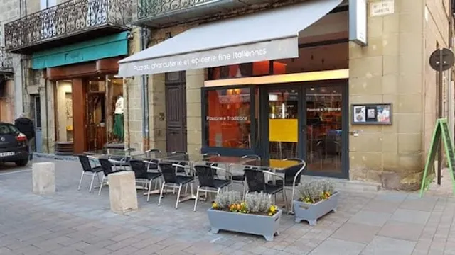 PASSIONE E TRADIZIONE