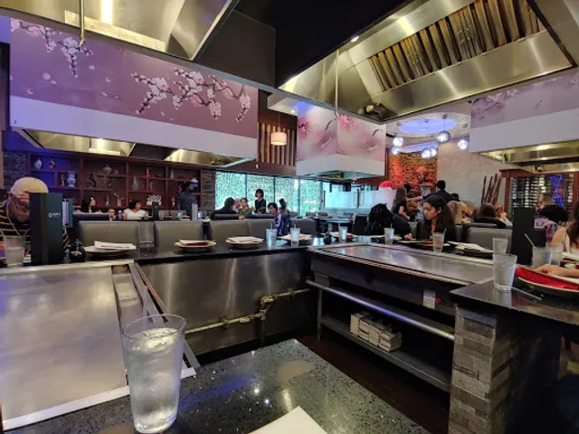 Saiko-i Sushi Lounge & Hibachi