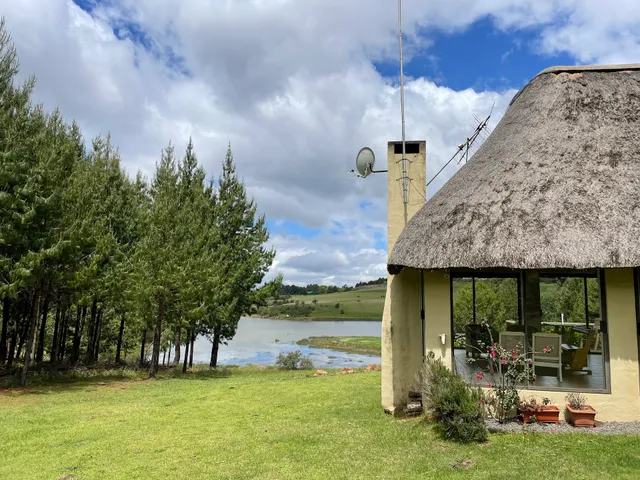 Lakeview Cottage @ Whinstone Farm, Midlands Meander
