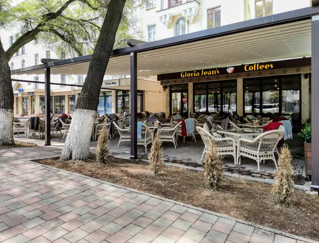 Gloria Jean's Coffees Ablay Khan