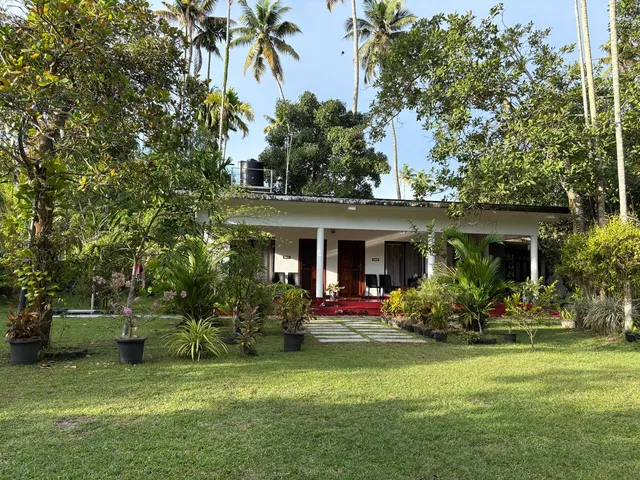 MARARI EBIN CHARLYS HOMESTAY