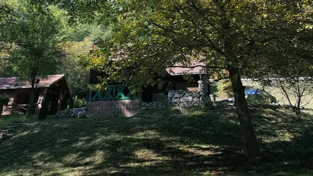 Vikendica na Drini “Drinski odmor”