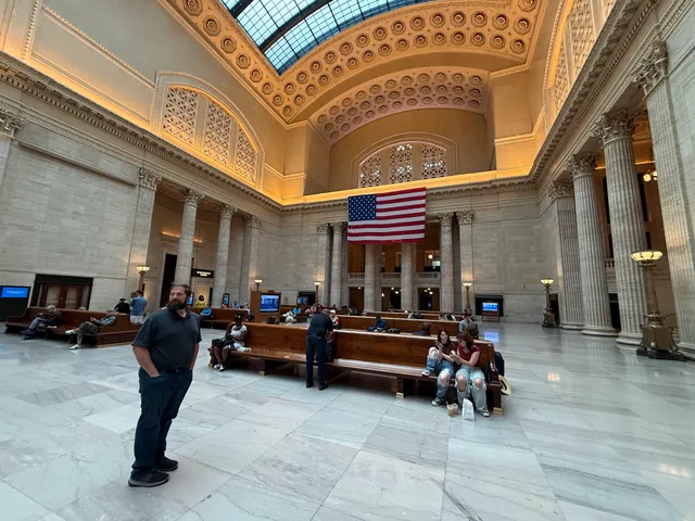 Amtrak Metropolitan Lounge