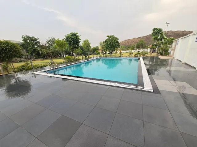 Chandni Midway Resort