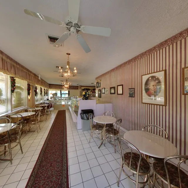 Cafe Mozart German Bakery