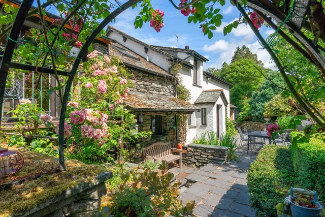 Lakeland Retreats - Lake District Cottage Holidays