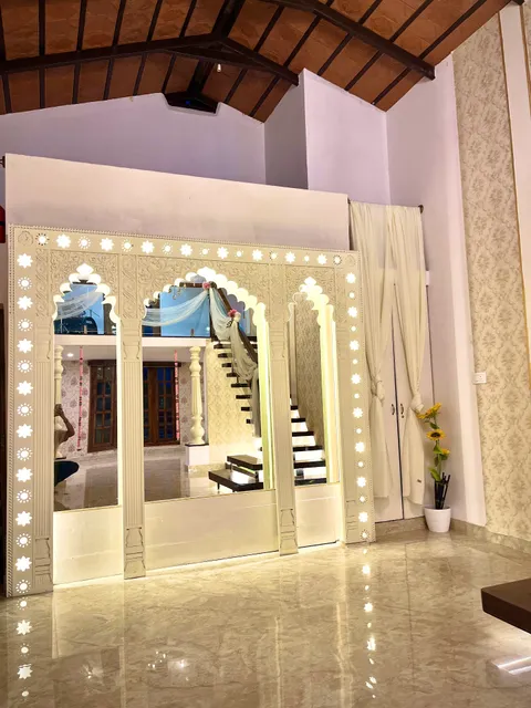 Aaloka studios and stays