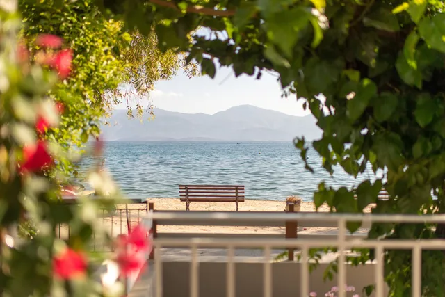 Moukas Seaside Apartments