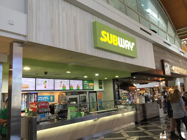 Subway Greensborough Plaza