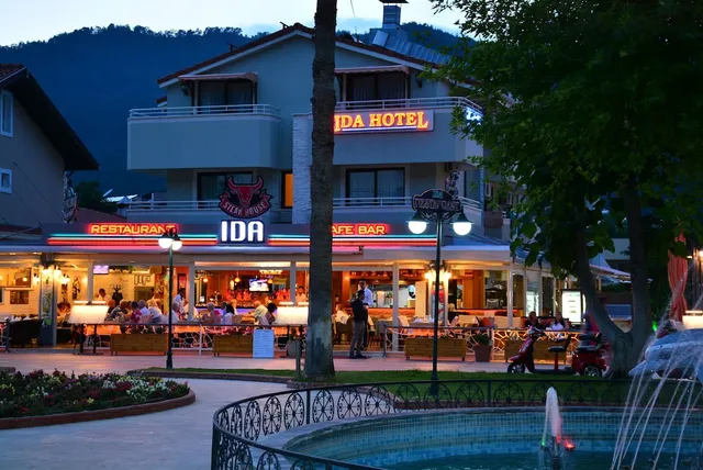 Ida Restaurant & Bar & Otel