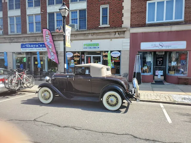 Faddies Ice Cream & Pizza