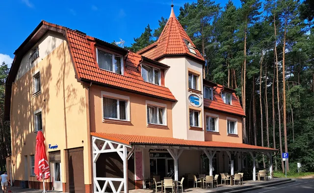 Faleza – Noclegi i Restauracja Łeba